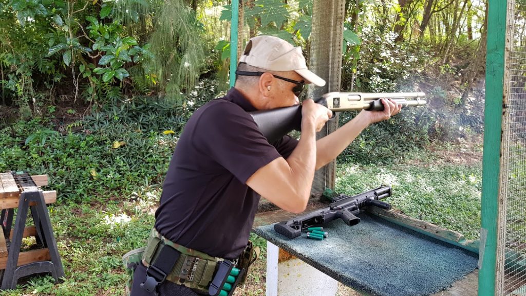 実弾射撃メニュー グアムの射撃ツアー 公式野外射撃場でcqbを体験 Cqbグアム 実弾射撃メニュー グアムの射撃ツアー 公式野外射撃場でcqbを体験 Cqbグアム