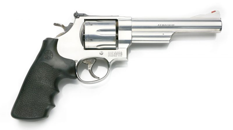 44 Magnum グアムの射撃ツアー 公式野外射撃場でcqbを体験 Cqbグアム